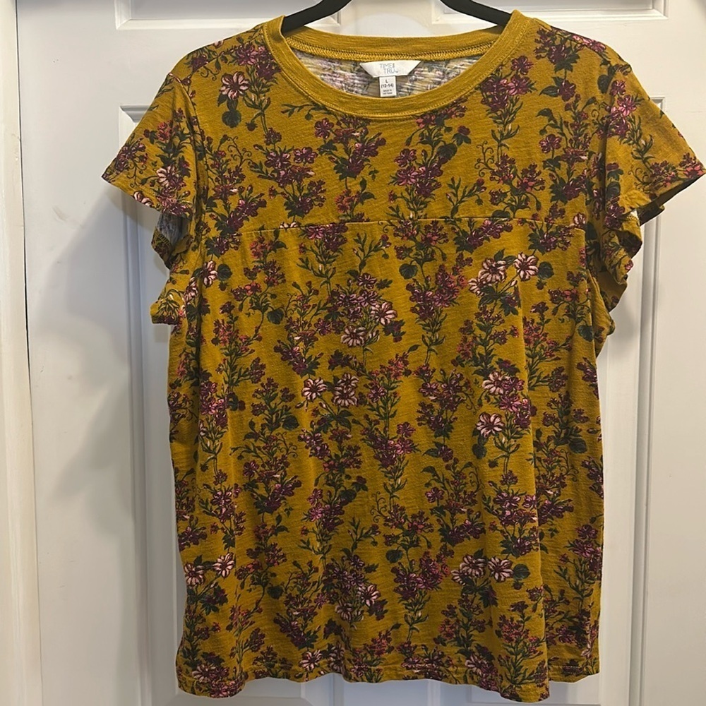 Time and Tru boho floral short sleeve t shirt